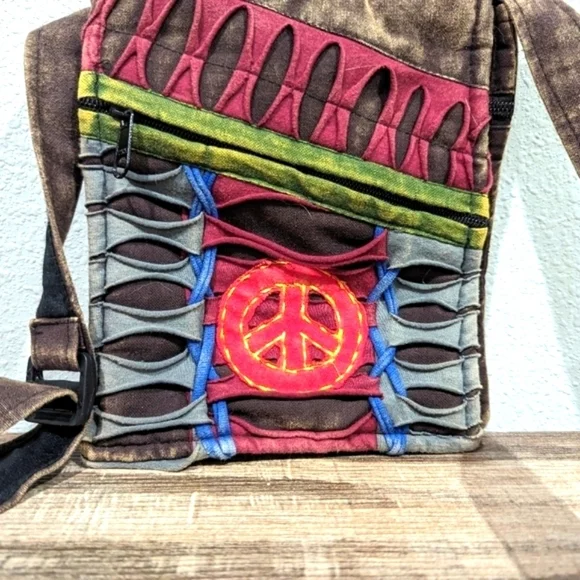 Unique hippy peace sign crossbody bag - Picture 2 of 8